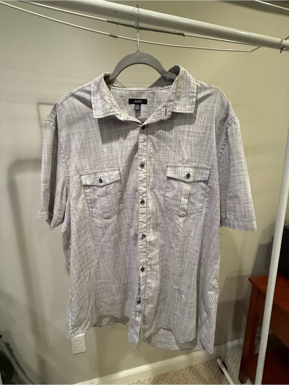 Alfani Men's Light Gray Short Sleeve Button-Down Shirt with Chest Pockets